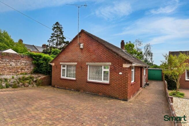 3 bed property, in Union Road, £390,000