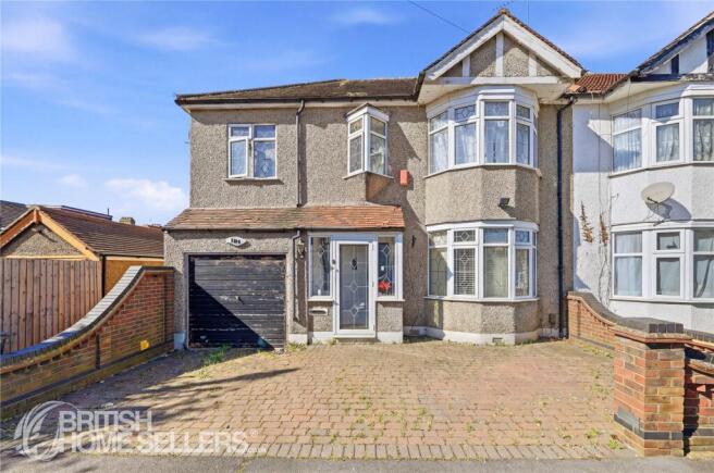 5 bed property, in Clinton Crescent, £700,000