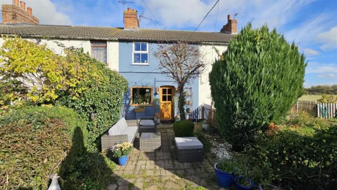 3 bed property, in Main Road, £259,950