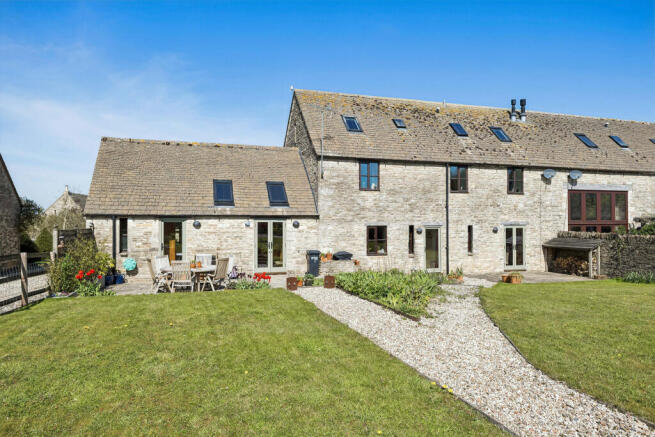 5 bed property, in The Camp, £1,150,000