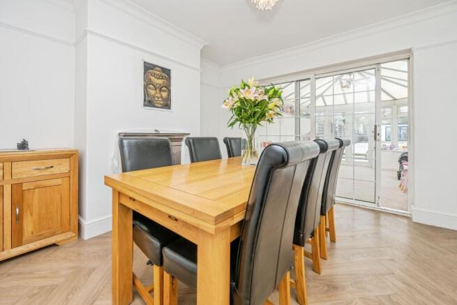 3 bed property, in Chester Road North, £325,000