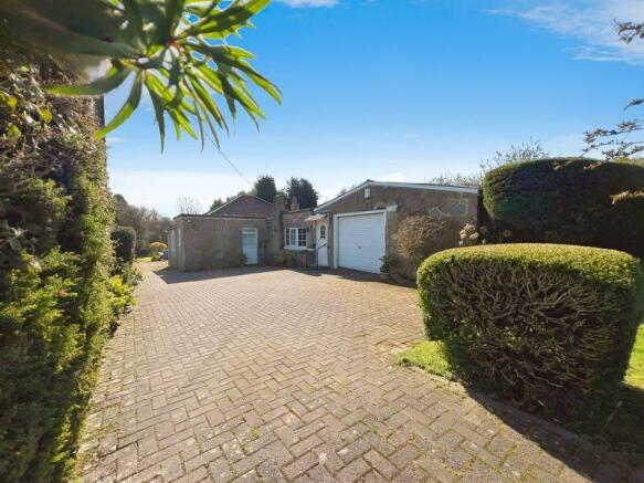 4 bed property, in Station Road, £450,000