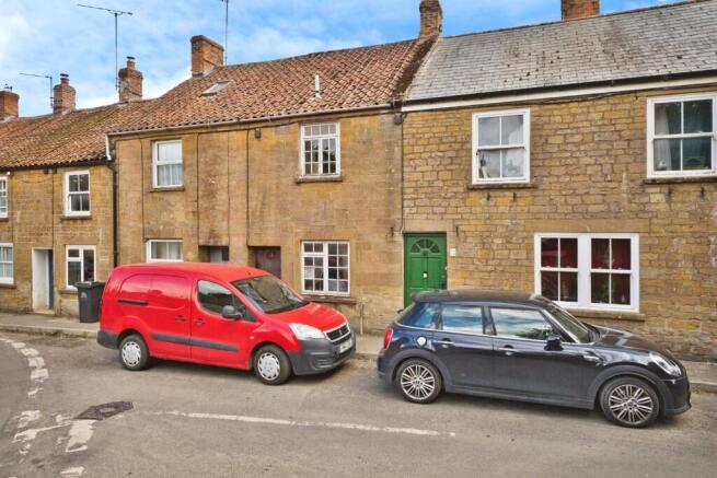 3 bed property, in Palmer Street, £110,000