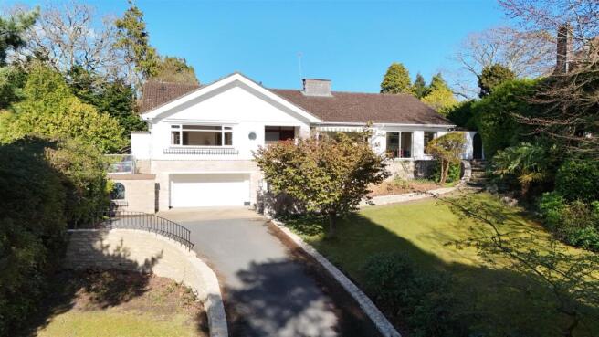4 bed property, in Buccleuch Road, £1,695,000