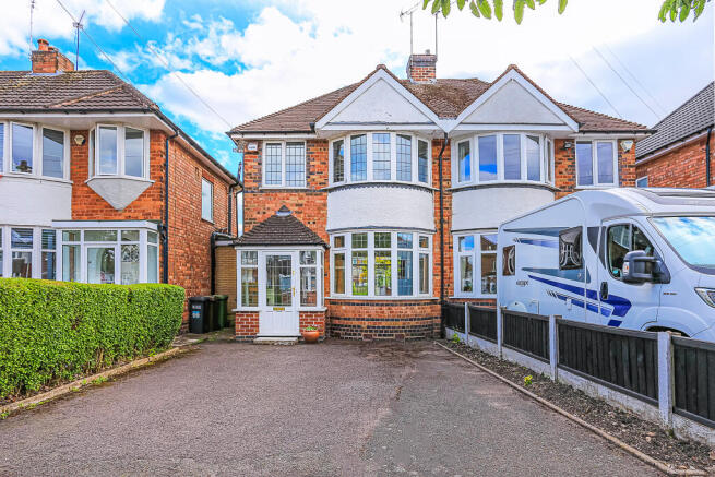 3 bed property, in Wellsford Avenue, £250,000