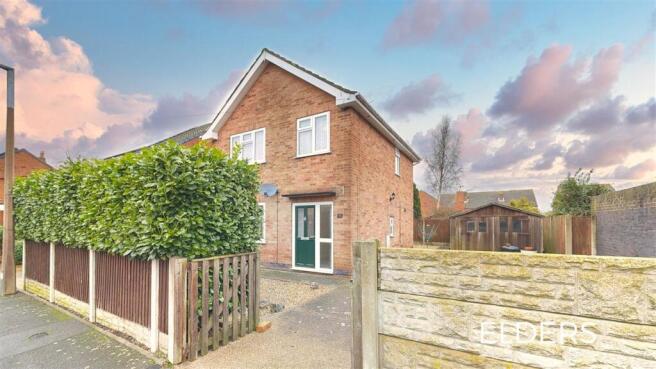 3 bed property, in Stratford Street, £210,000