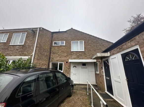 3 bed property, in Bede Close, £175,000