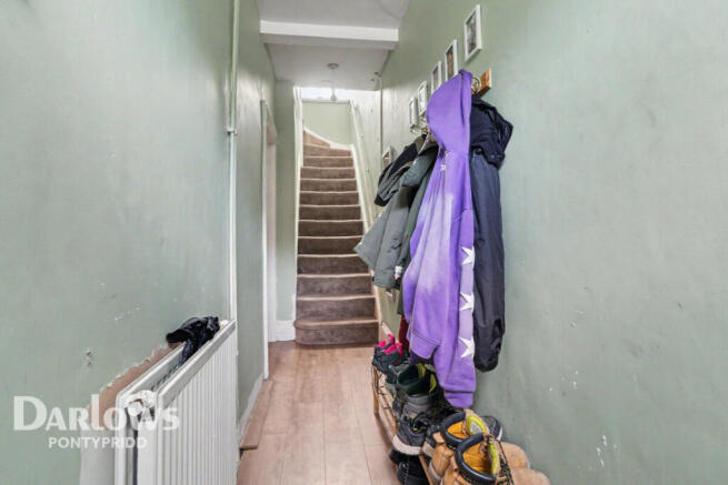 3 bed property, in Merthyr Road, £160,000