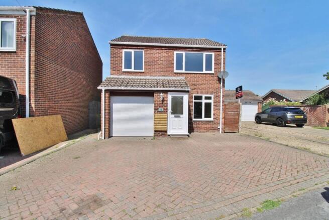 3 bed property, in Plymouth Drive, £380,000