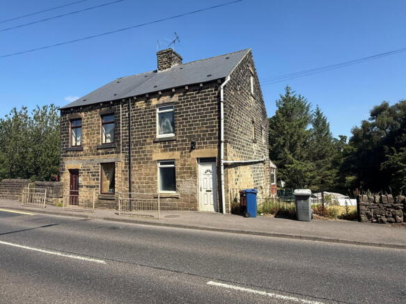 3 bed property, in Thurlstone Road, £100,000