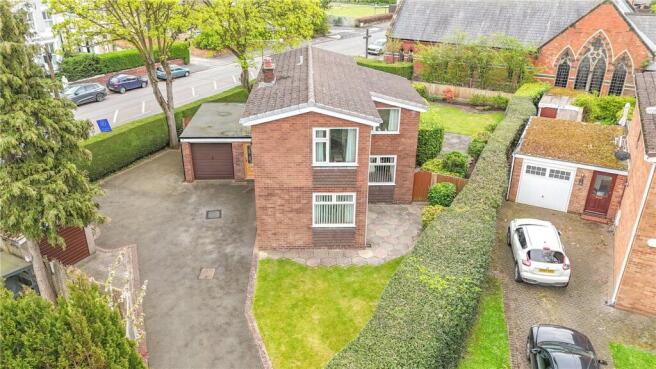 4 bed property, in Heyfield Park Road, £380,000