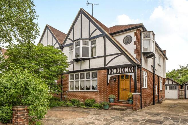 4 bed property, in Lynwood Road, £1,180,000