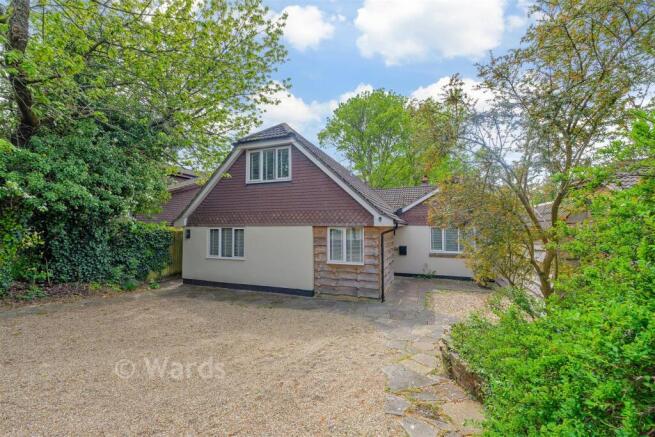 3 bed property, in Kingsingfield Road, £550,000