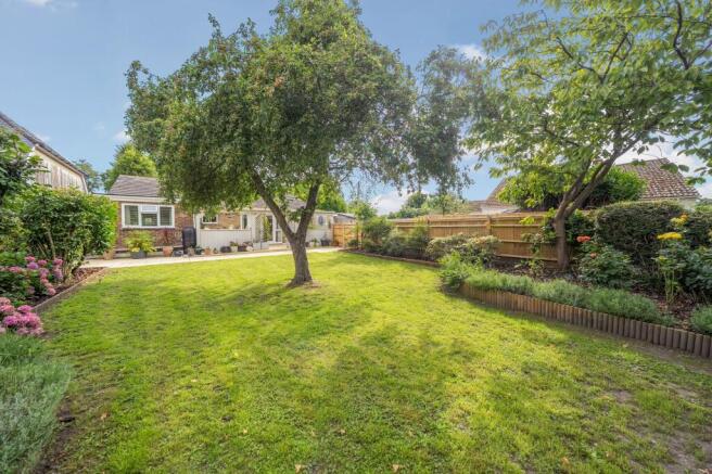 3 bed property, in Morgay Wood Lane, £525,000