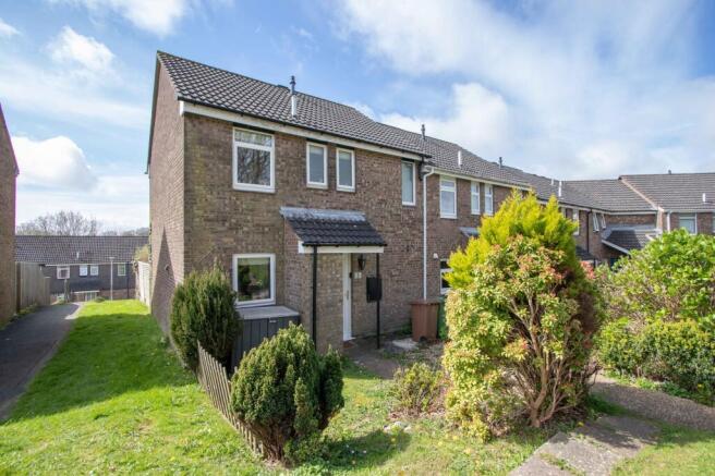 3 bed property, in Roborough, £205,000
