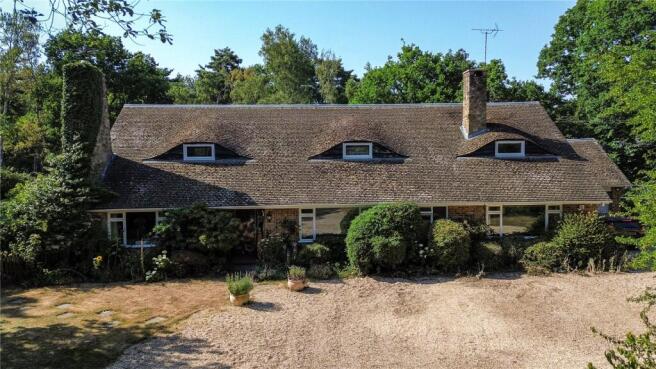 5 bed property, in Range Road, £1,100,000