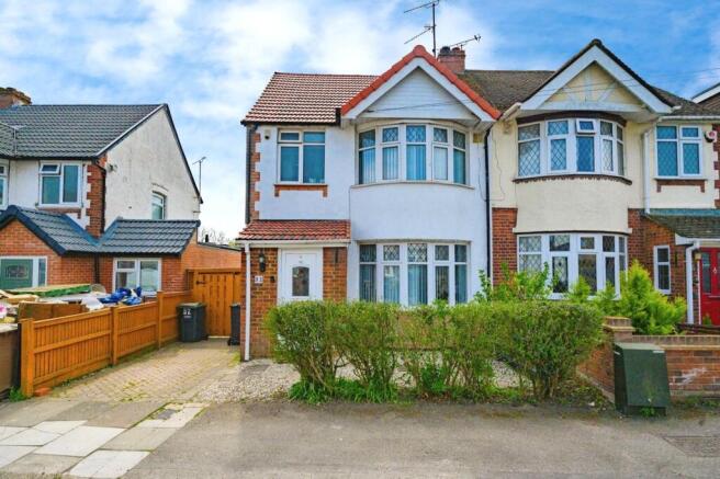 3 bed property, in Grosvenor Road, £400,000