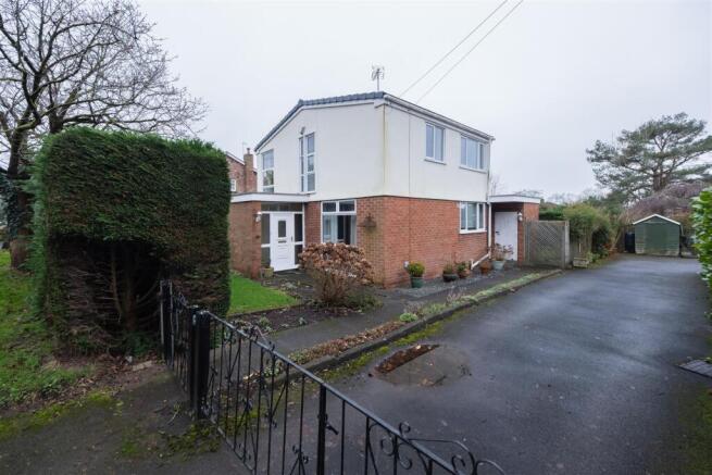 3 bed property, in Bowmere Road, £435,000