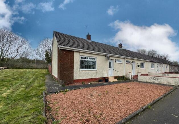 1 bed property, in Mossblown Court, £69,000