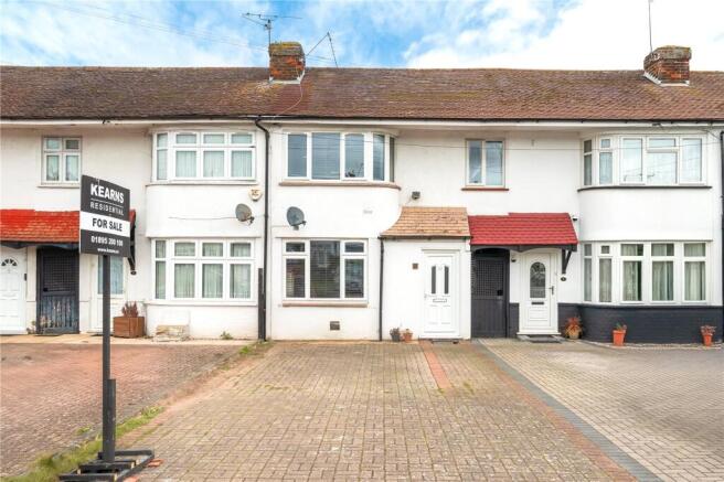 3 bed property, in Oakfield Avenue, £425,000