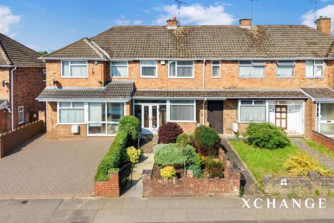 3 bed property, in Cubbington Road, £200,000