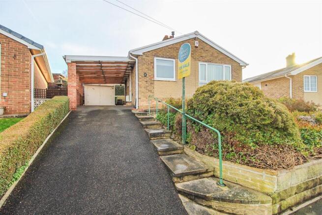 2 bed property, in Castle View, £275,000