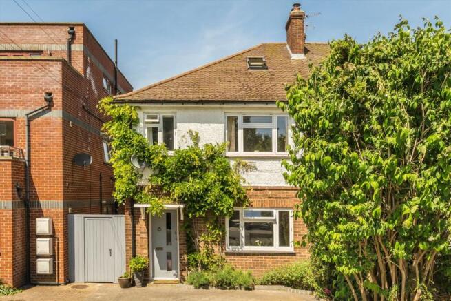 4 bed property, in Elmfield Road, £1,100,000
