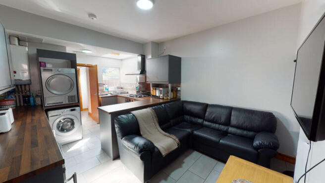 6 bed property, in Dartmouth Road, £480,000