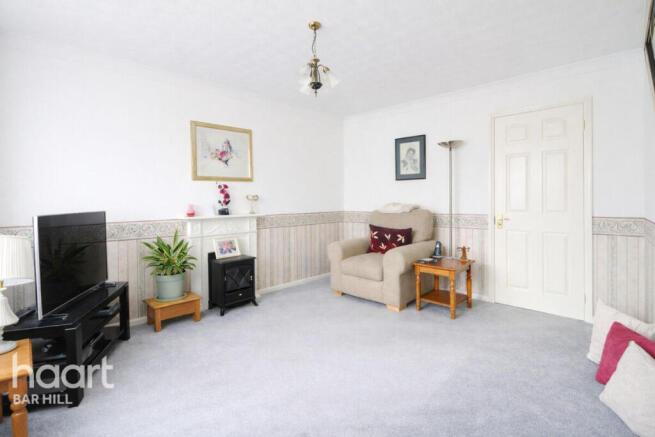 4 bed property, in Stonefield, £365,000