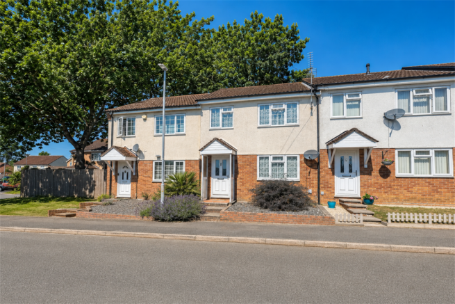 3 bed property, in Verwood, £300,000