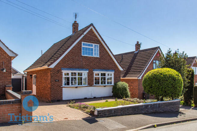 3 bed property, in Whitburn Road, £340,000