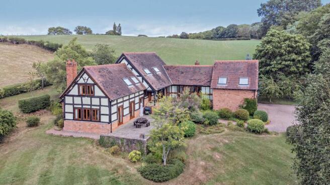 4 bed property, in Hanley William, £950,000