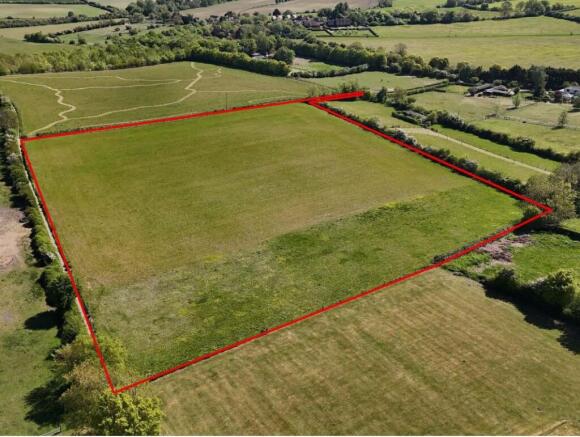 Land, in Land to the north of Bogmoor Road, £100,000