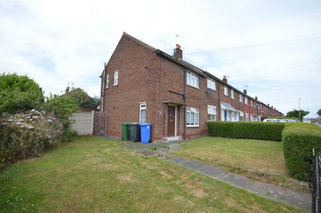 2 bed property, in Borrowdale Road, £140,000