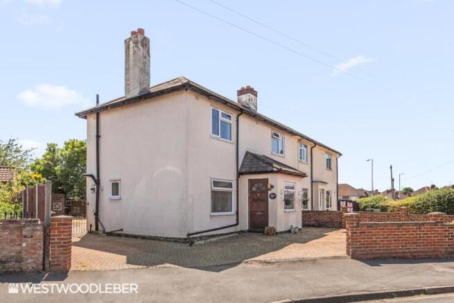 3 bed property, in Stanstead Road, £460,000