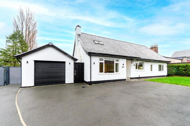 Land, in Llanberis Road, £850,000