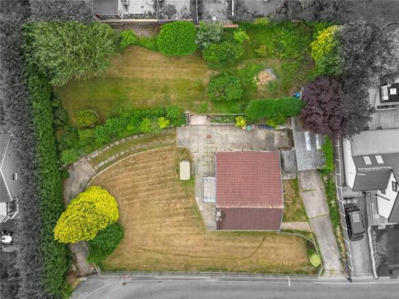 3 bed property, in Hollin Lane, £365,000