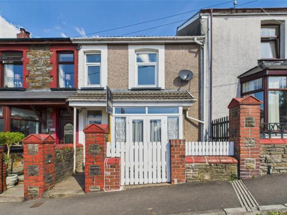 2 bed property, in School Street, £169,950