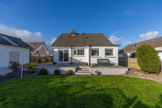 4 bed property, in Birkett Drive, £440,000
