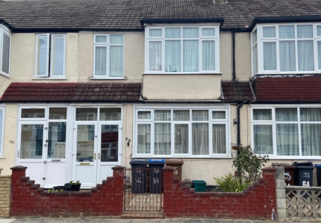 3 bed property, in Beckway Road, £460,000