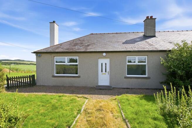 2 bed property, in Kirkside, £135,000