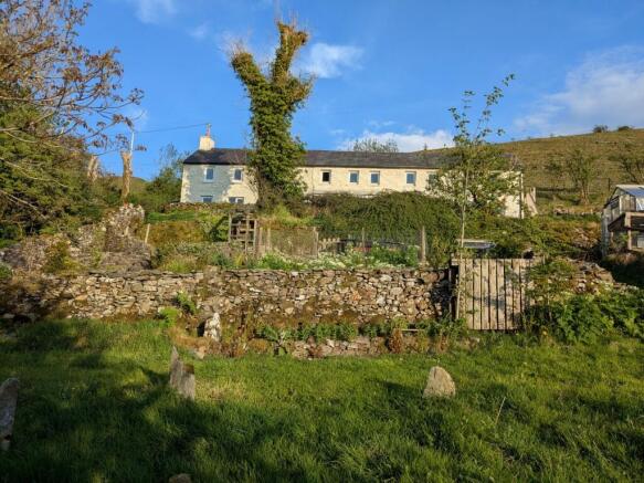 3 bed property, in Cellan, £650,000