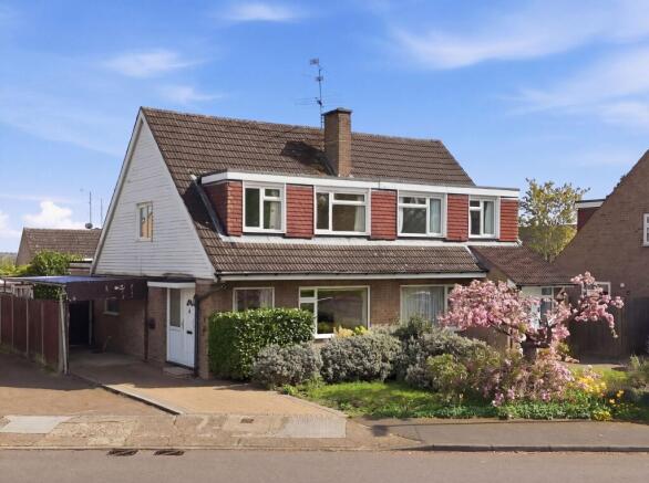 3 bed property, in Willoughby Way, £550,000