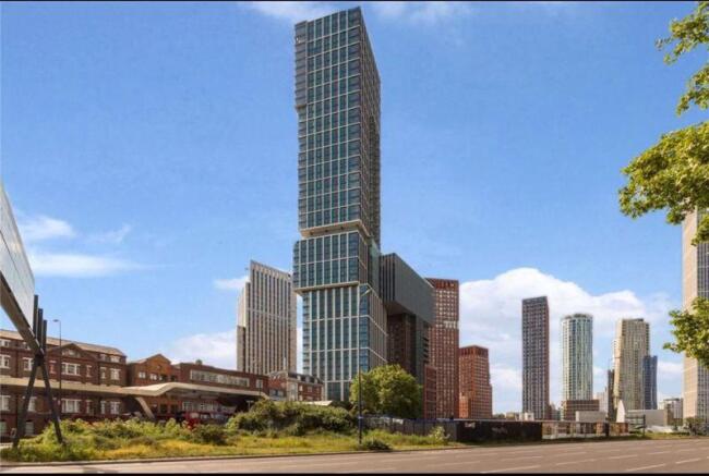 3 bed property, in Damac Versace Tower, £2,300,000
