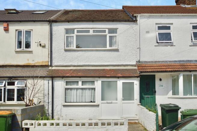 3 bed property, in Stokes Road, £450,000