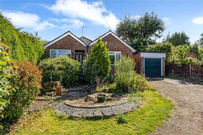 4 bed property, in Petersfield Road, £595,000