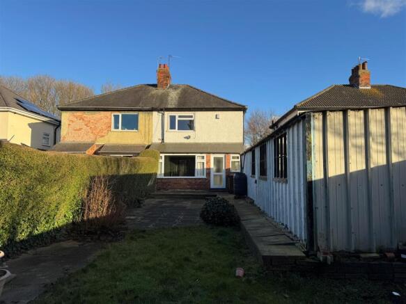 4 bed property, in Anlaby Park Road North, £219,950