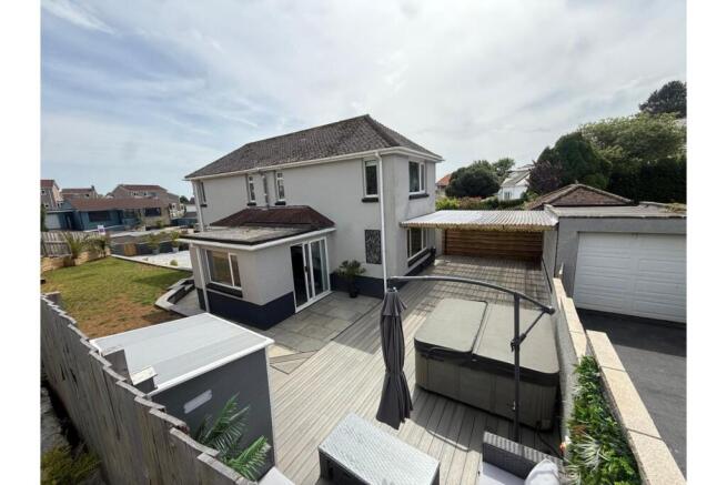 2 bed property, in Marldon Road, £350,000