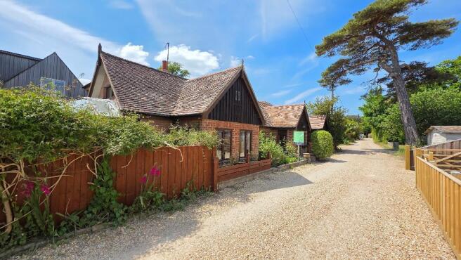 3 bed property, in Beach House Lane, £650,000
