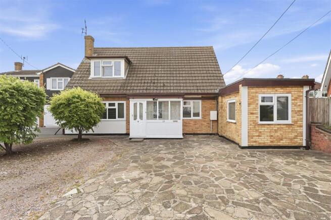 6 bed property, in Constitution Hill, £550,000